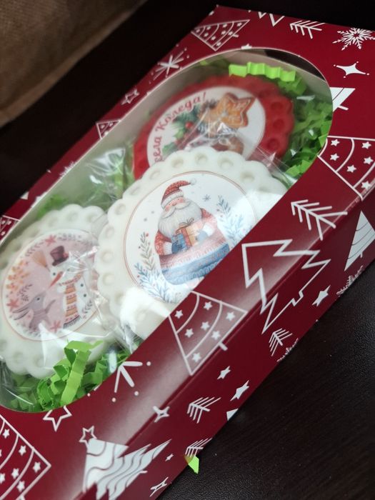 Персонализирани коледни маследни бисквити в кутия