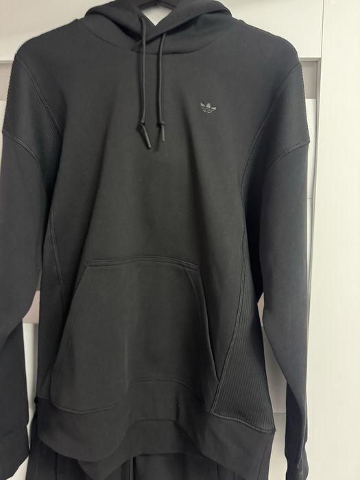 Trening adidas marimea M si L