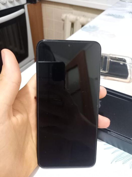 Продам Samsung s22 8/128 GB