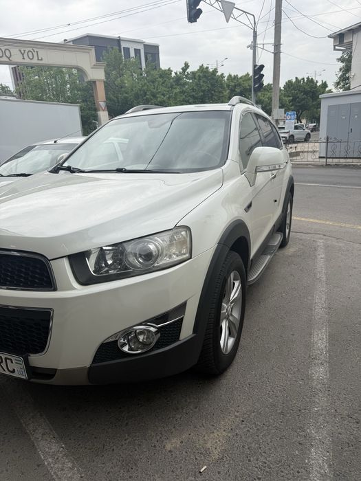 Chevrolet Captiva 2011 — 2