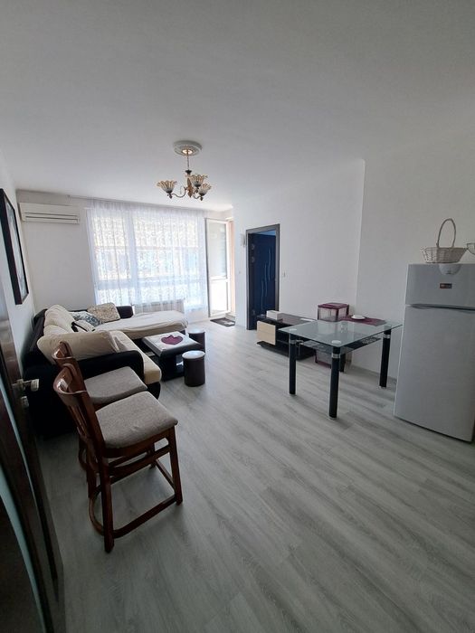 Дава се под наем Двустаен апартамент в София, Люлин 8 - 70 кв.м за 498.27 € - Снимка #1