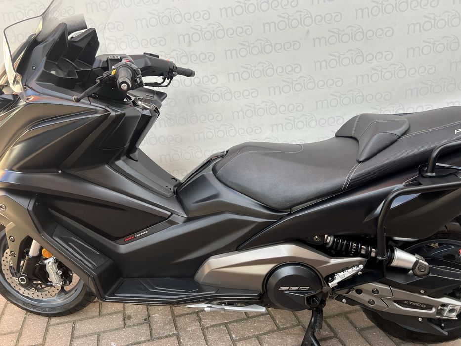 Motoideea vinde KYMCO AK550  ABS 2022 Rate Garantie