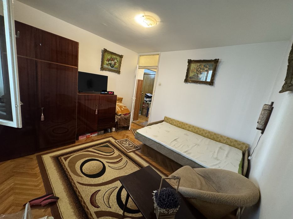 Persoana fizica dau in chirie ap 2 camere Zorilor
