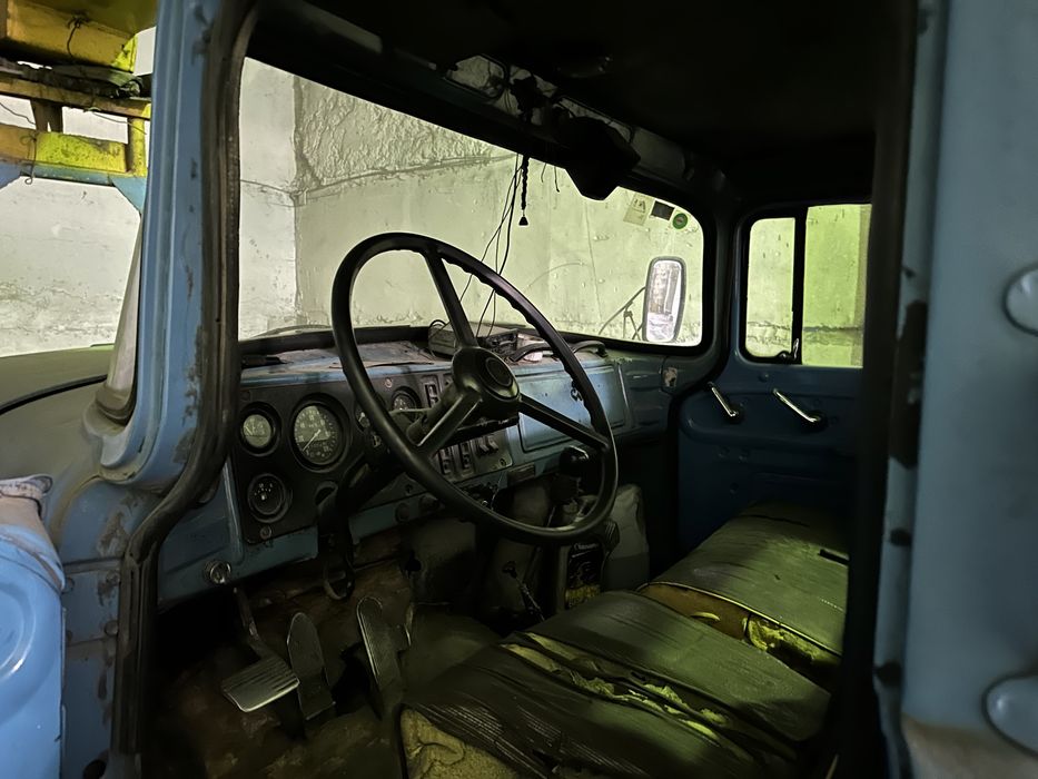 Автокран ЗИЛ 3575