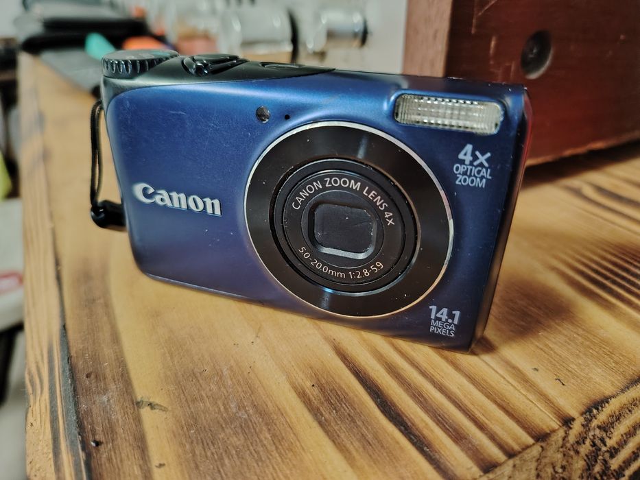 Aparat foto Canon PowerShot A2200