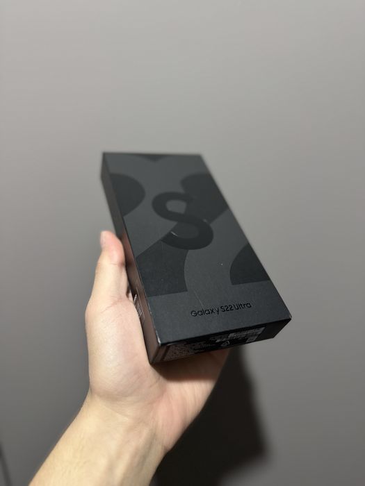 Samsung S22 Ultra 12/256gb
