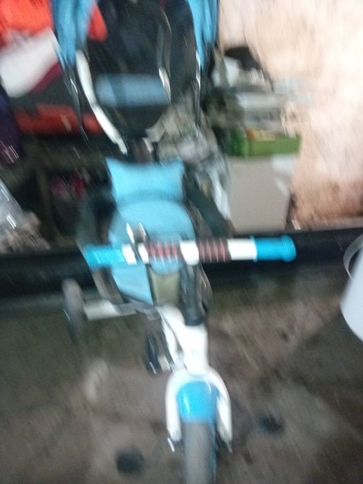 Продам велосипед с ручкой