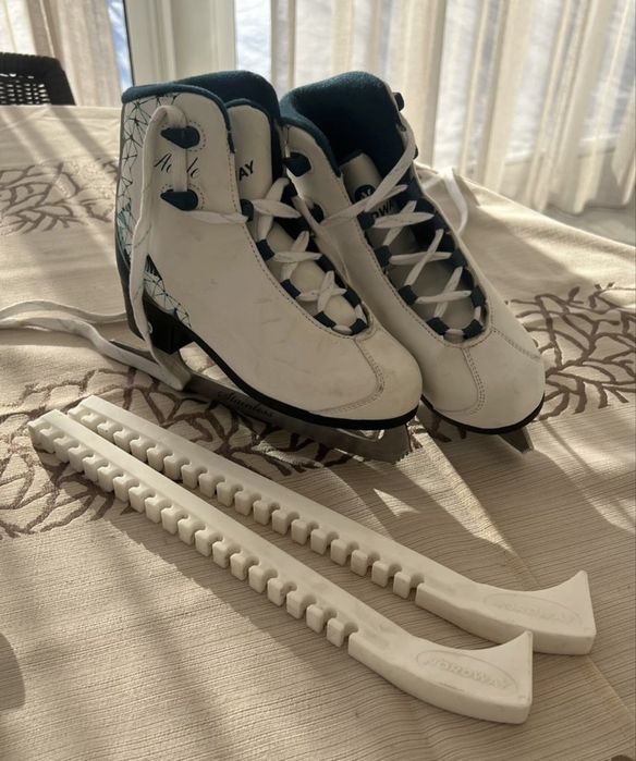 Коньки, размер 35