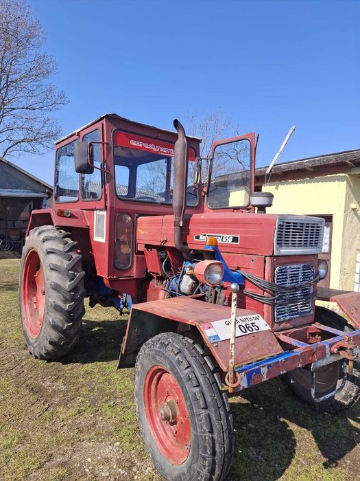 Tractor u650 ,plug si remorca.Se vand si separat