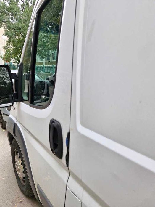 отдавам товарен бус