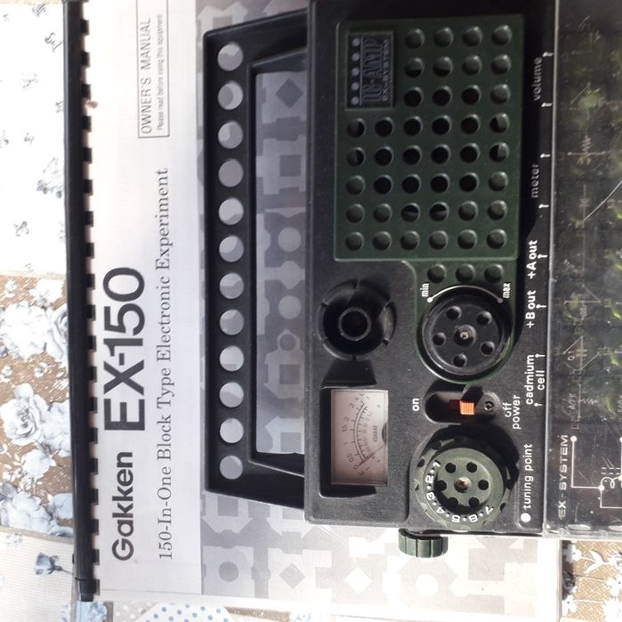 Kit  Educational GAKKEN  EX150  Aparat didactic pentru circuite