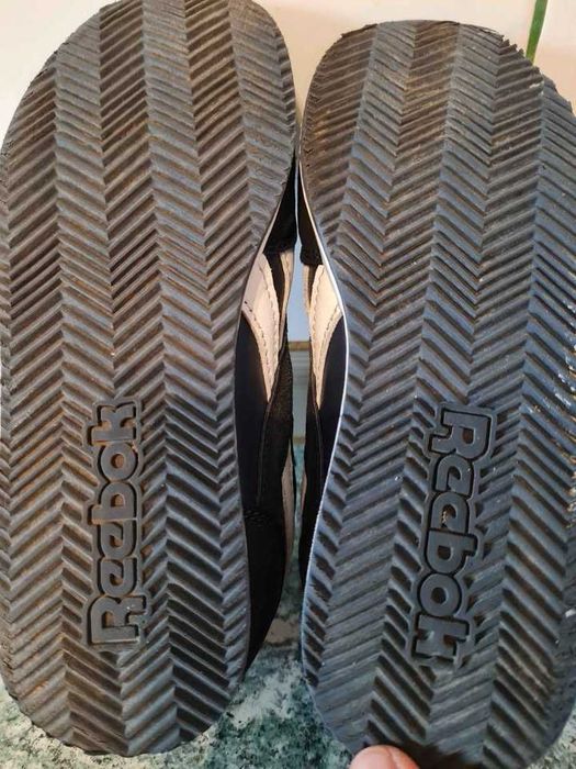 adidasi Reebok baiat