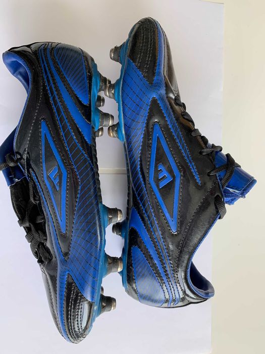 Футбольные бутсы