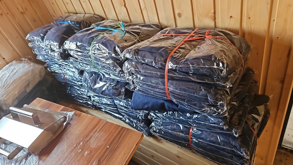 Комбинезоны, рабочие спецодежды