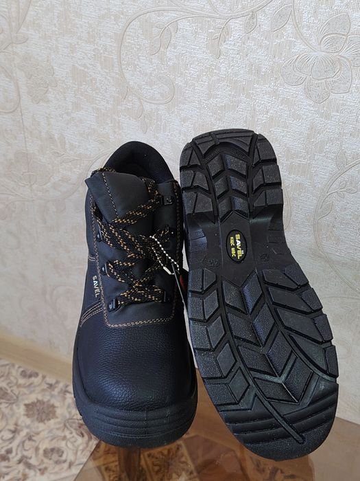 Продам  ботинки "спецобувь"