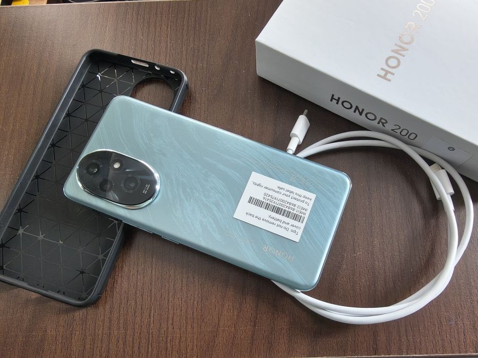 Vând Honor 200 că nou