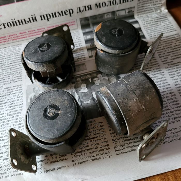 Продам фурнитуру для мебели