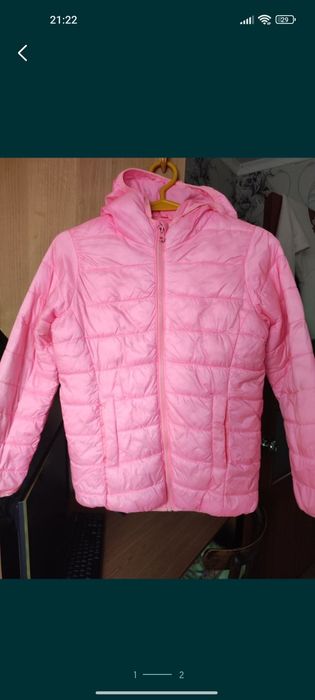 Продам демисезонную куртку на девочку