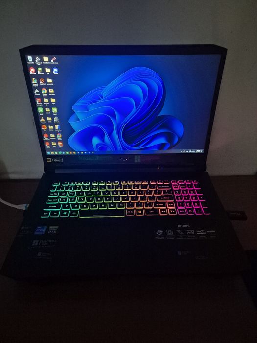 Laptop Acer Nitro AN517-14