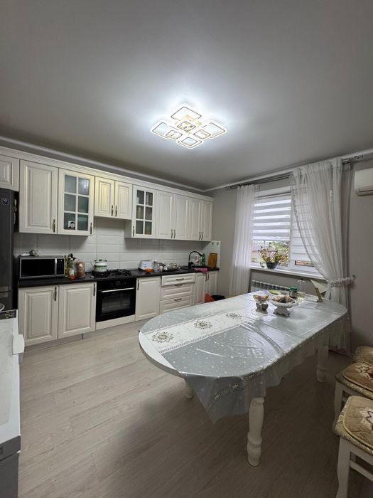 Продается дом с гаражом , 2018 г