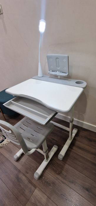 Растущая парта-стол трансформер
