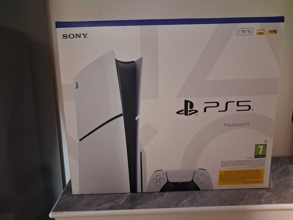 PlayStation 5 slim disc 1T putin folosit, 3 ani garantie ALTEX