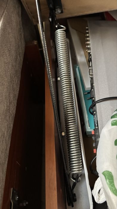 Продам диван срочно