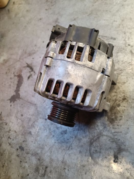 Alternator  recondiționat Peugeot Citroen  96 78048880.   1.6 /1.5 D