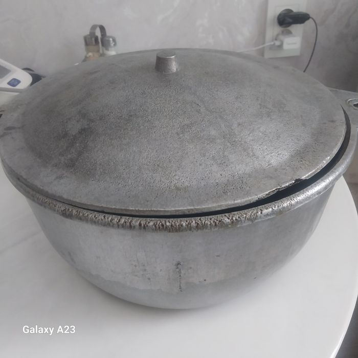 Казан советский большой