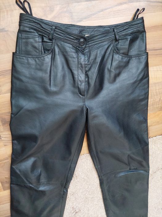 Pantaloni de dama,piele naturala moale,culoare negru