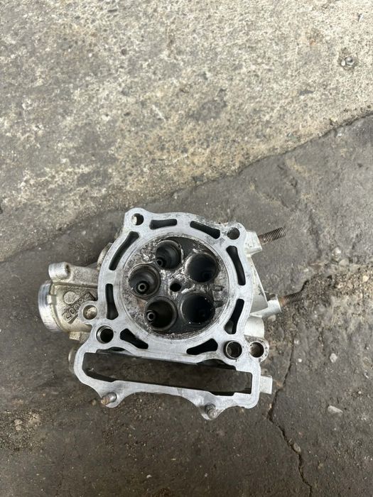 Vand  chuloasă yamaha yzf 250