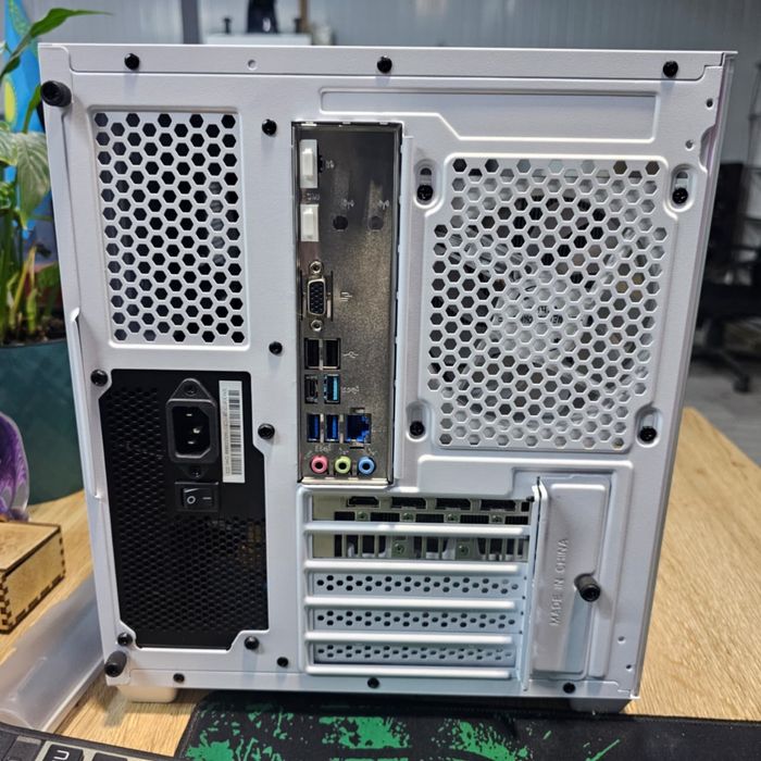 Игровой ПК 4060, 32 ОЗУ, intel I5 12400F