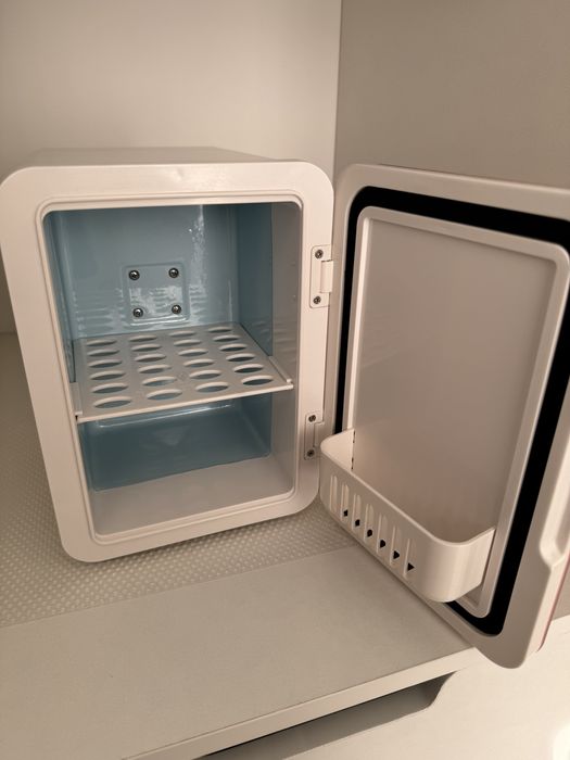 Холодильник для косметики