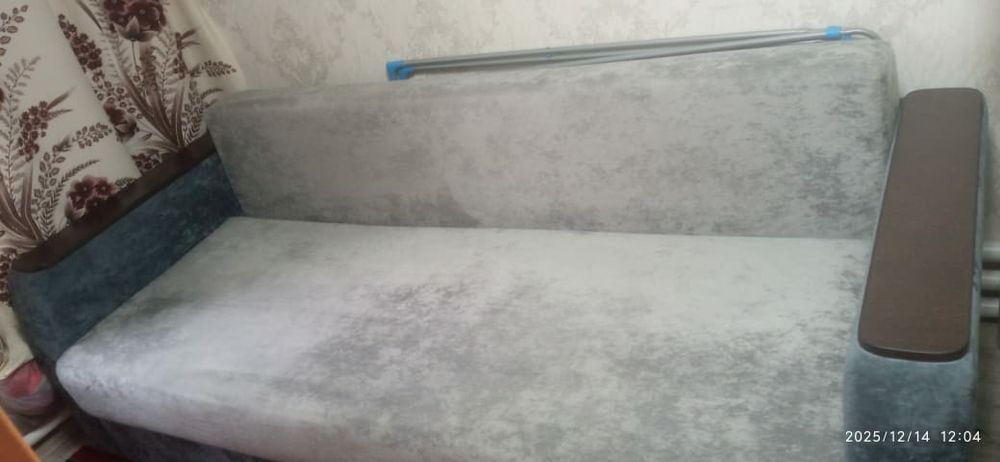 Продам отличный диван