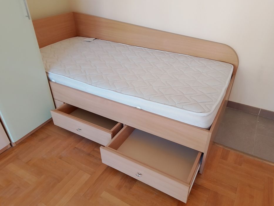 Легло с матрак и подматрачна рамка