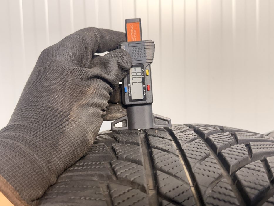 225/50/17 зимни гуми BRIDGESTONE BLIZZAK LM001