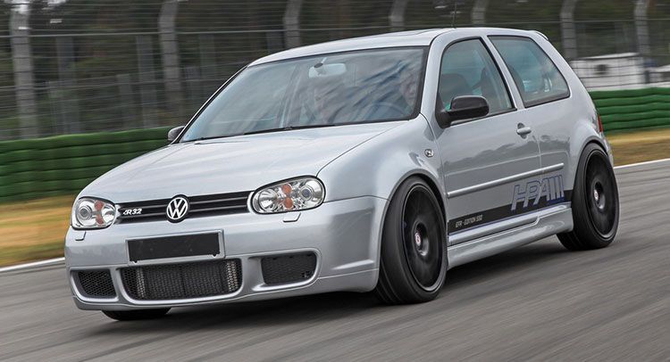 Bara fata R32 Volkswagen Golf 4 (1997-2004) R32-LOOK