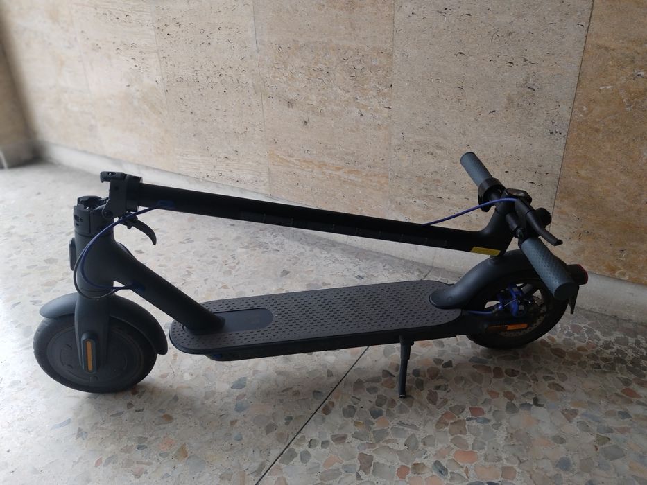 Електрическа Тротинетка Xiaomi Mi 3