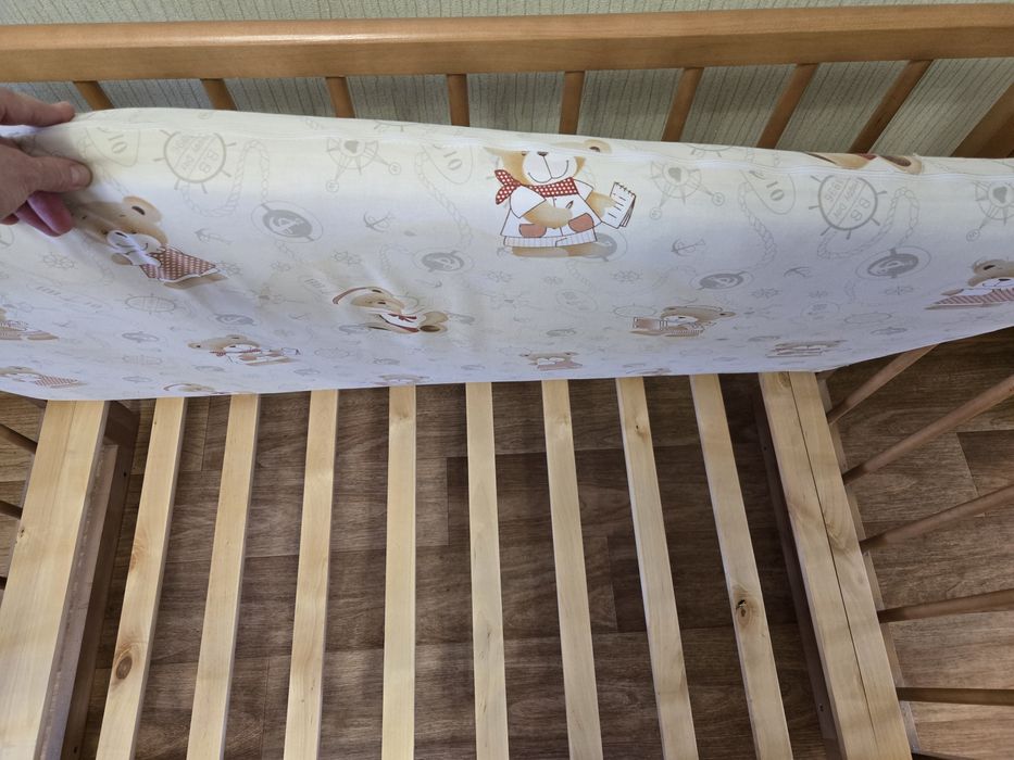 Детская кроватка