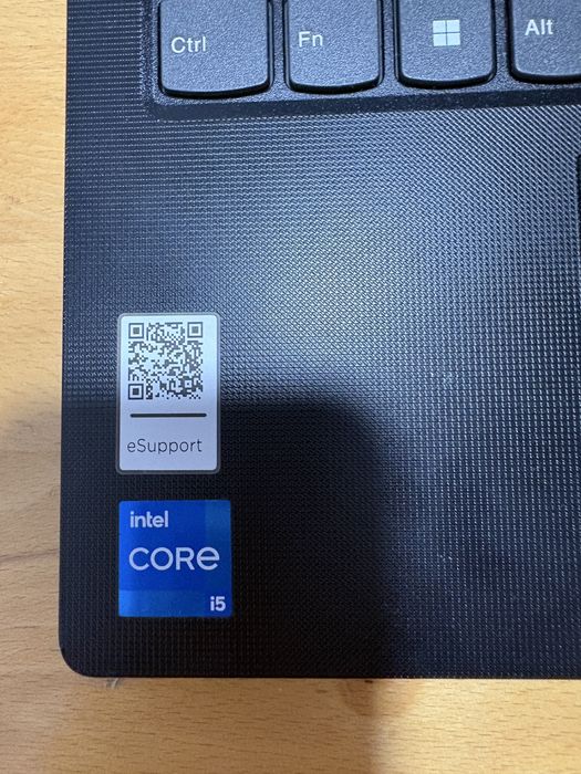 Laptop Lenovo V15 G2 ITL cu procesor Intel Core I5