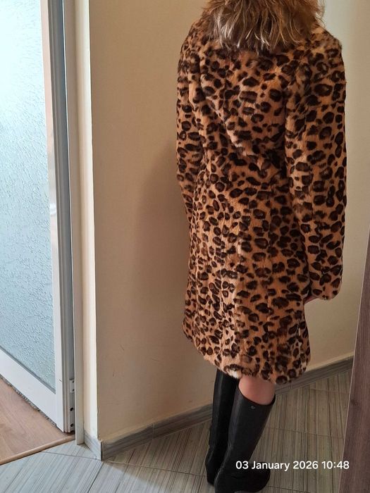 Палто от естествена кожа Индийски Леопард. Размер S. Произход Пакистан