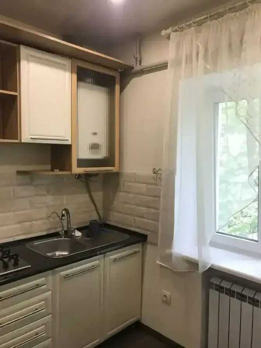 Дава се под наем Двустаен апартамент в София, Център - 50 кв.м за 407.49 € - Снимка #3