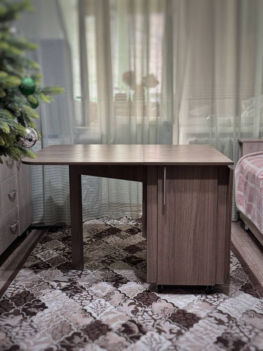 Стол трансформер, книжка