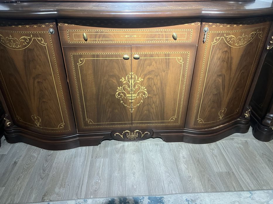 Сервант для гостиной