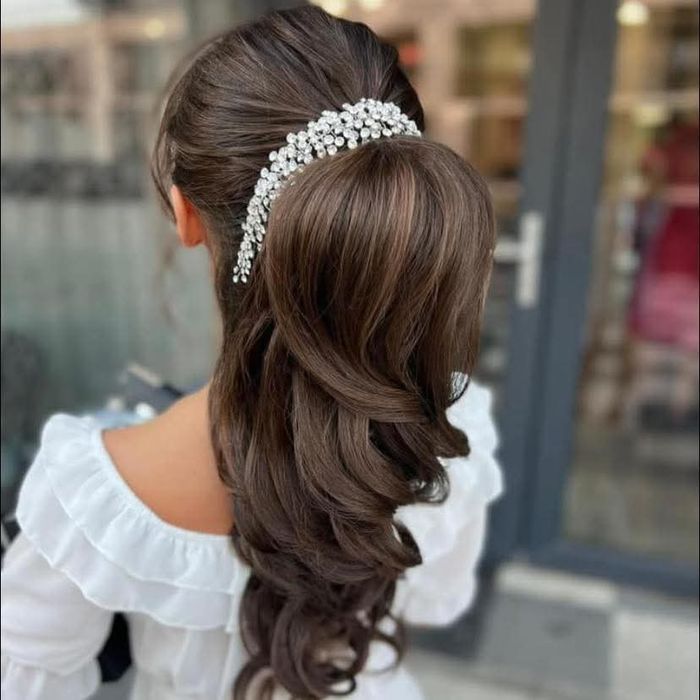 Coafeza la domiciliu + make-up pentru evenimente