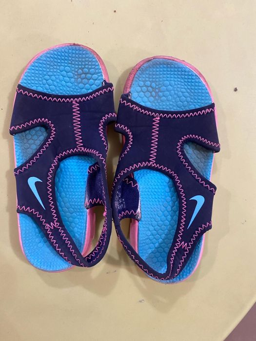 nike adidas viking  clarks converse 26-27-29