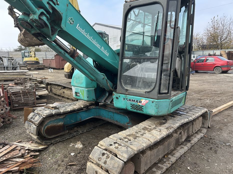 Excavator Yanmar B7