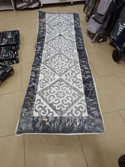 Раскладушка , кровать, матрас