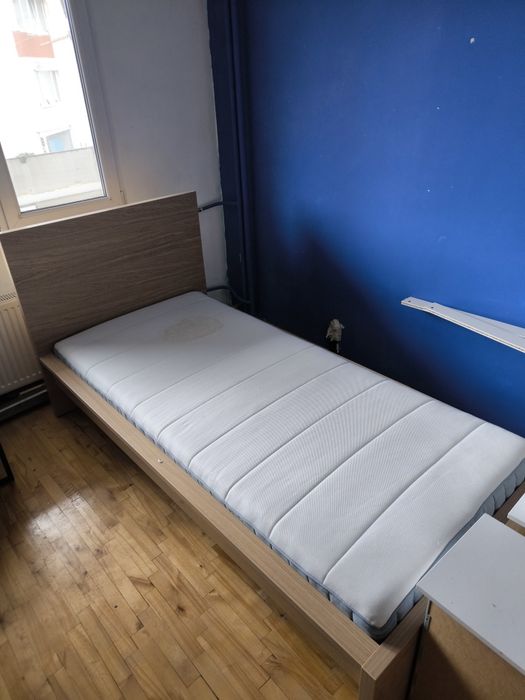 Единично легло с матрак