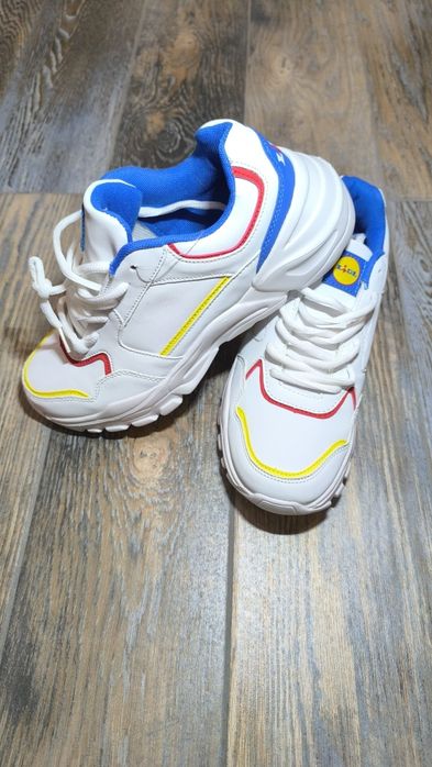 Маратонки с логото на Lidl